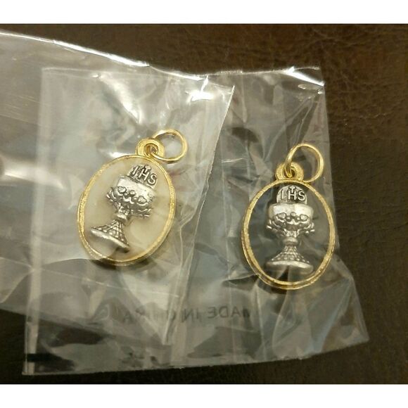 Chalice Pendants. Two. One White. One Black. **Pendants Only***First Com… - Picture 3 of 5